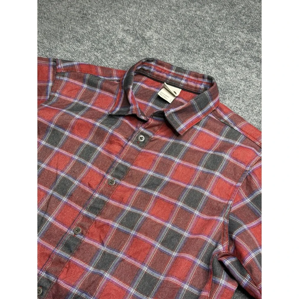 The North Face ThermoCore Button Down Shirt Men Size L Red Plaid